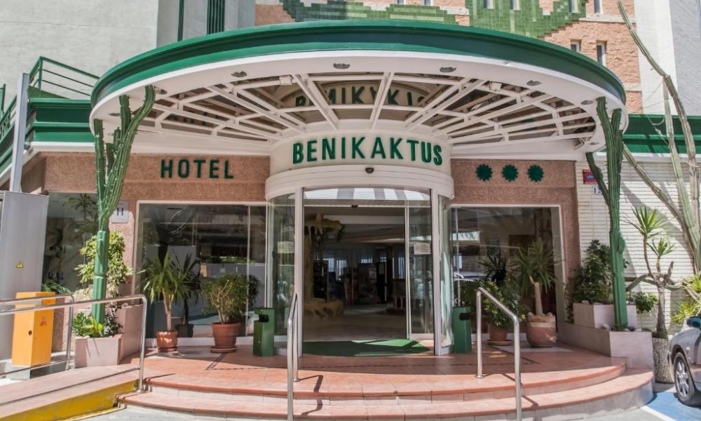  Hotel Benikaktus