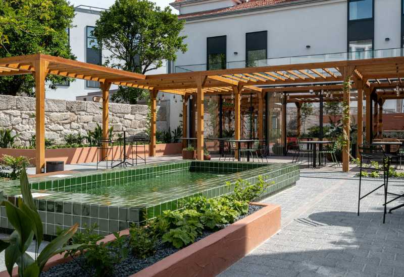  The Editory Garden Hotel