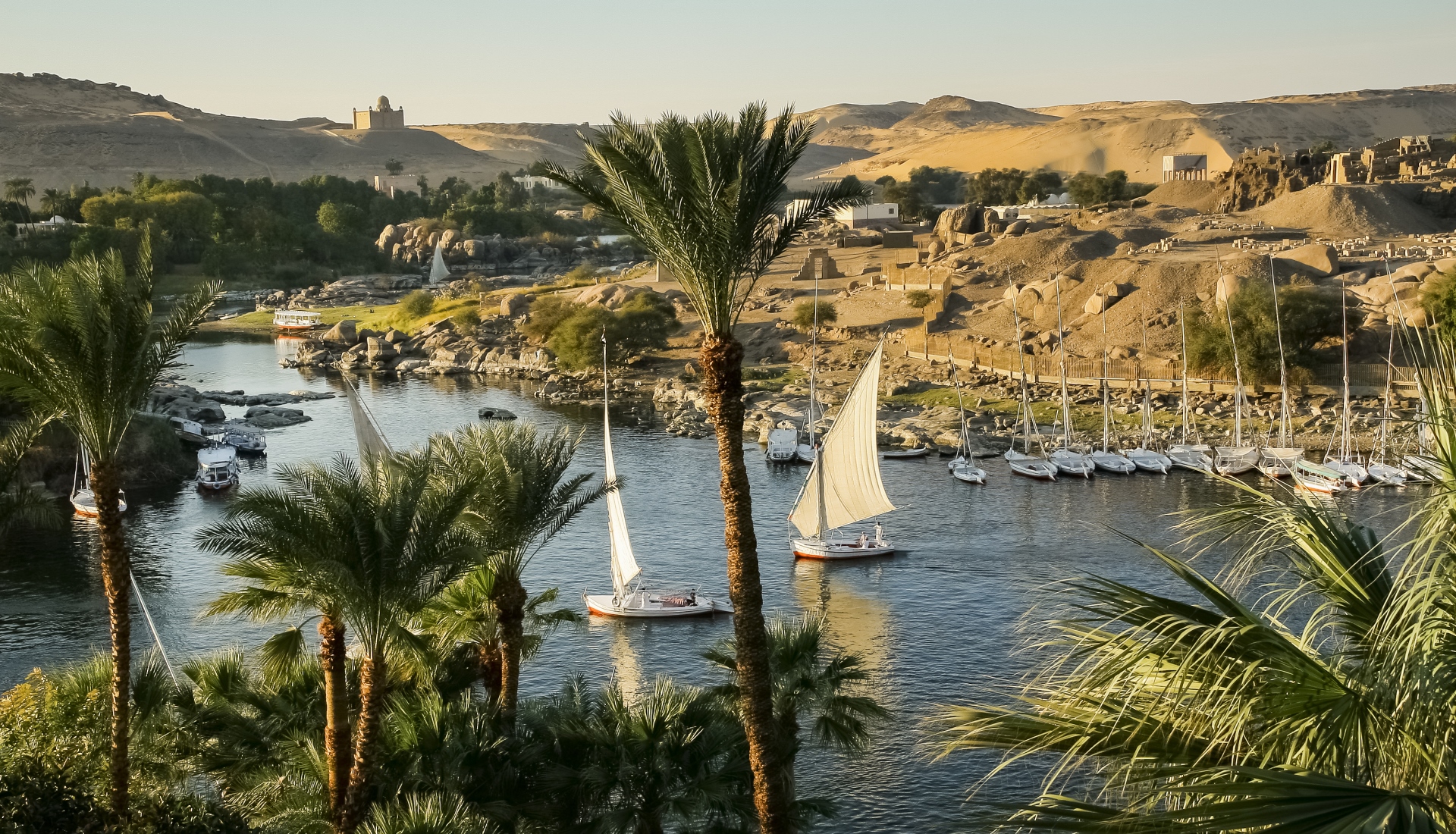 Encantos do Egipto