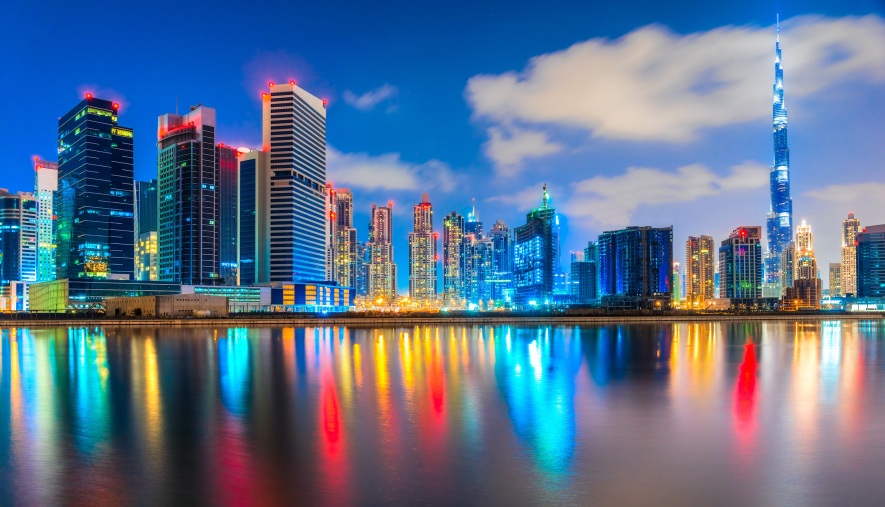 CAPITALES DE EMIRATOS Y PLAYA