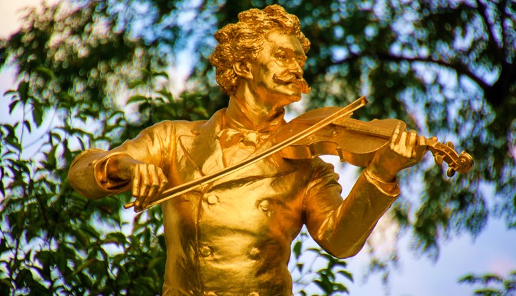 Grandes Compositores - Mozart, Strauss e Haydn