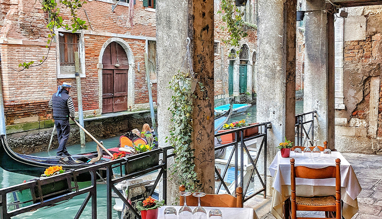 �pera Italiana (APA)