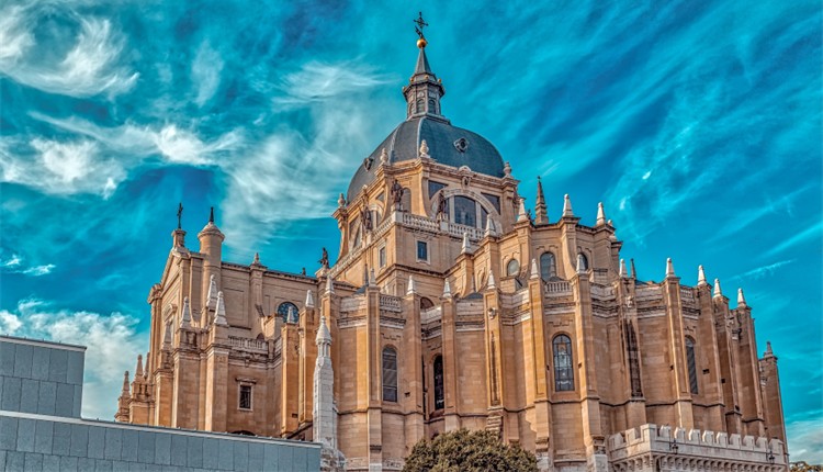 Descubra as grandes cidades de Espanha em oito dias