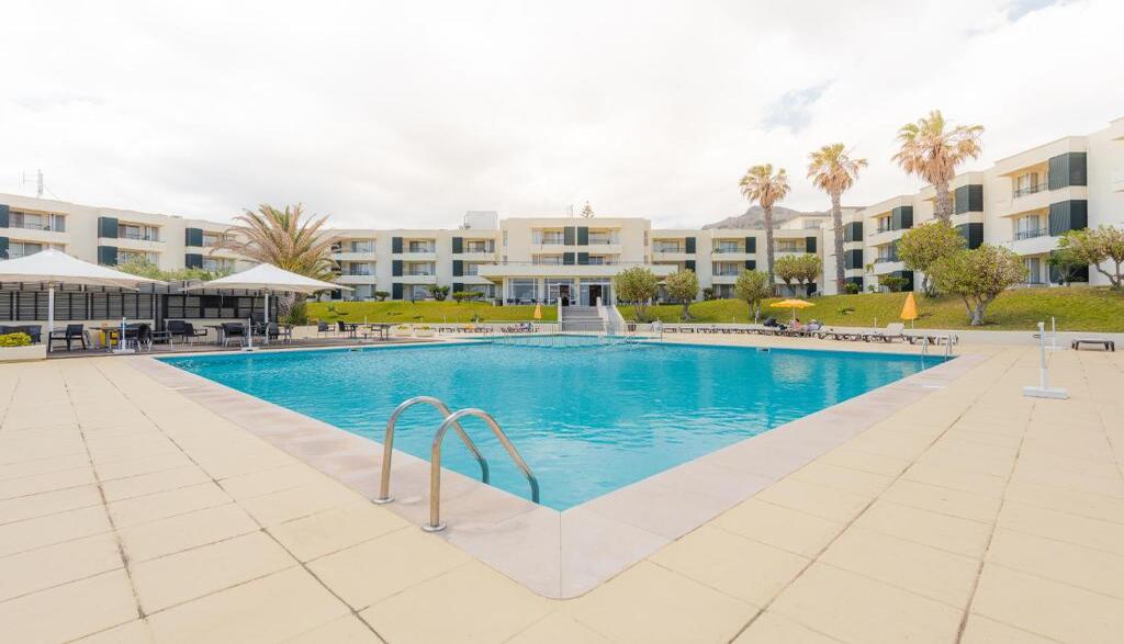 Vila Baleira Suites