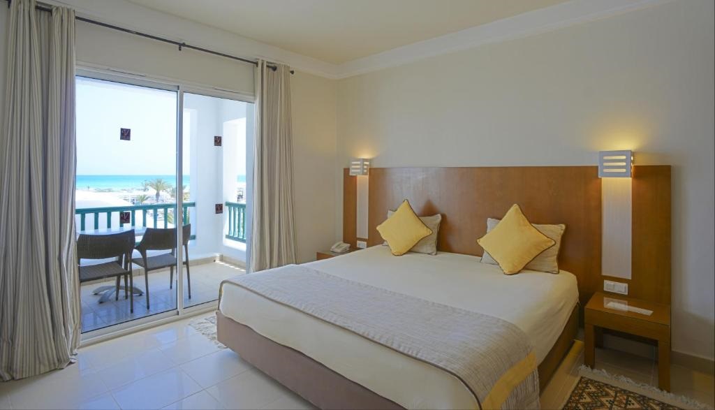 Vincci Helios Beach