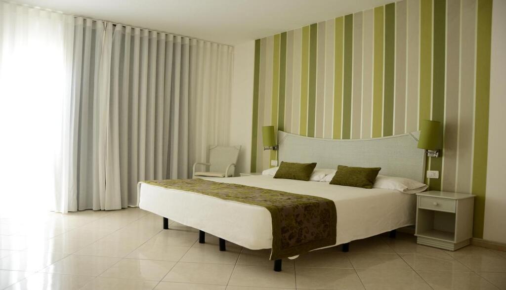 Ouril Hotel Pont�o