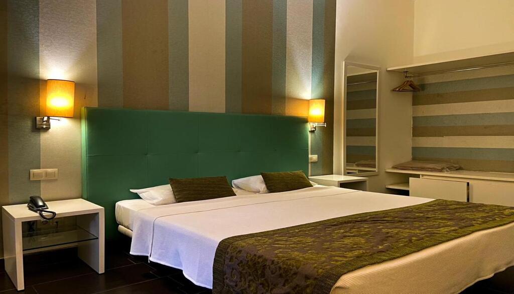 Ouril Hotel Pont�o