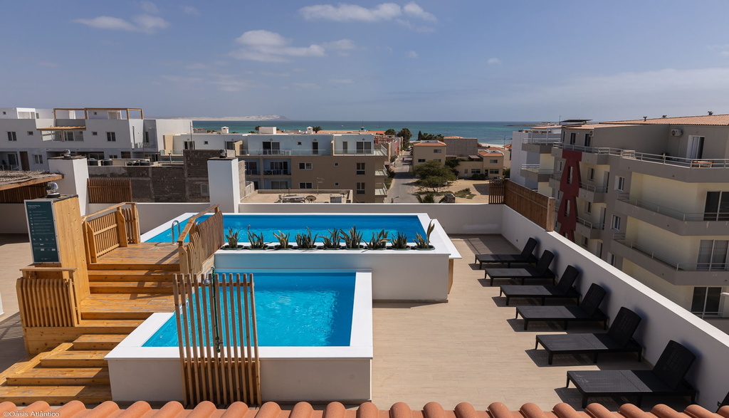 Oasis White Hotel