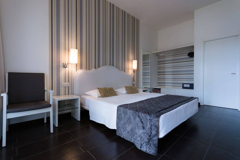 Ouril Hotel Pont�o