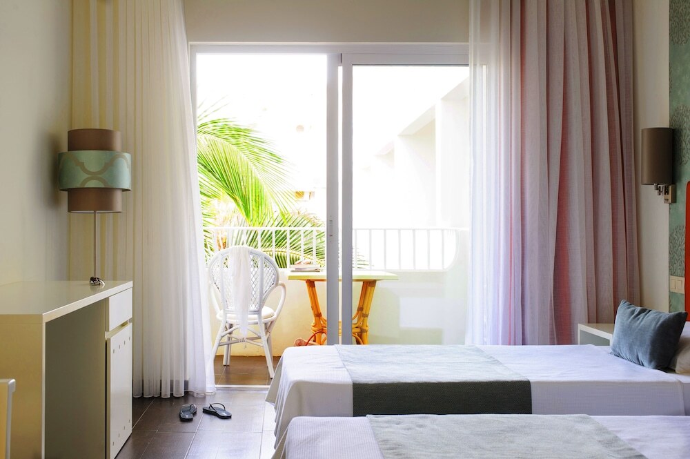 Ouril Hotel Pont�o