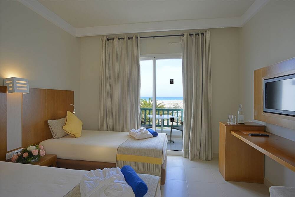 Vincci Helios Beach