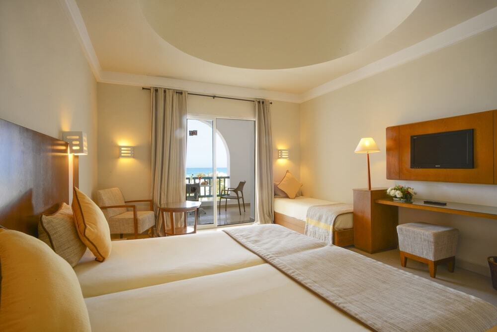 Vincci Helios Beach