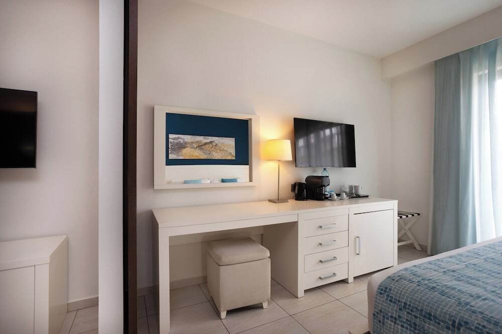 Melia Laguna Beach Resort Adults Only
