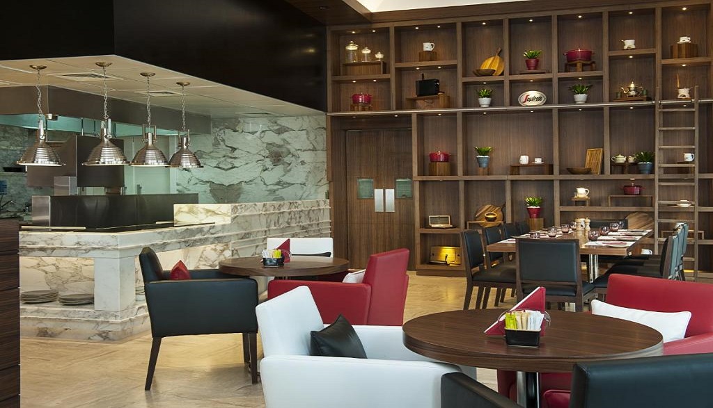 DAMAC Maison Cour Jardin