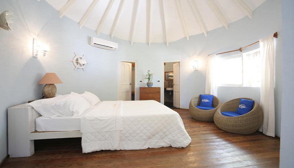 Nika Island Resort & Spa