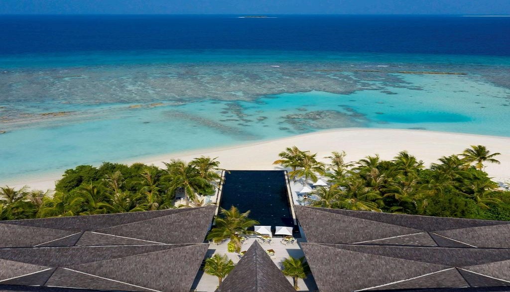 M�venpick Resort Kuredhivaru Maldives