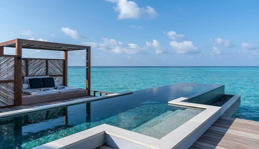 Four Seasons Resort Maldives at Landaa Giraavaru