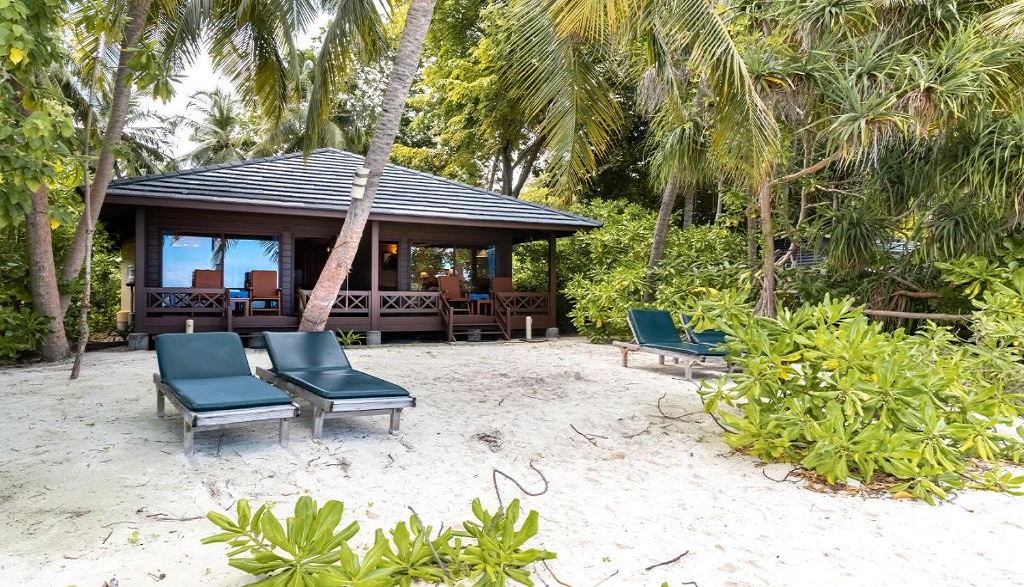 Royal Island Resort & Spa