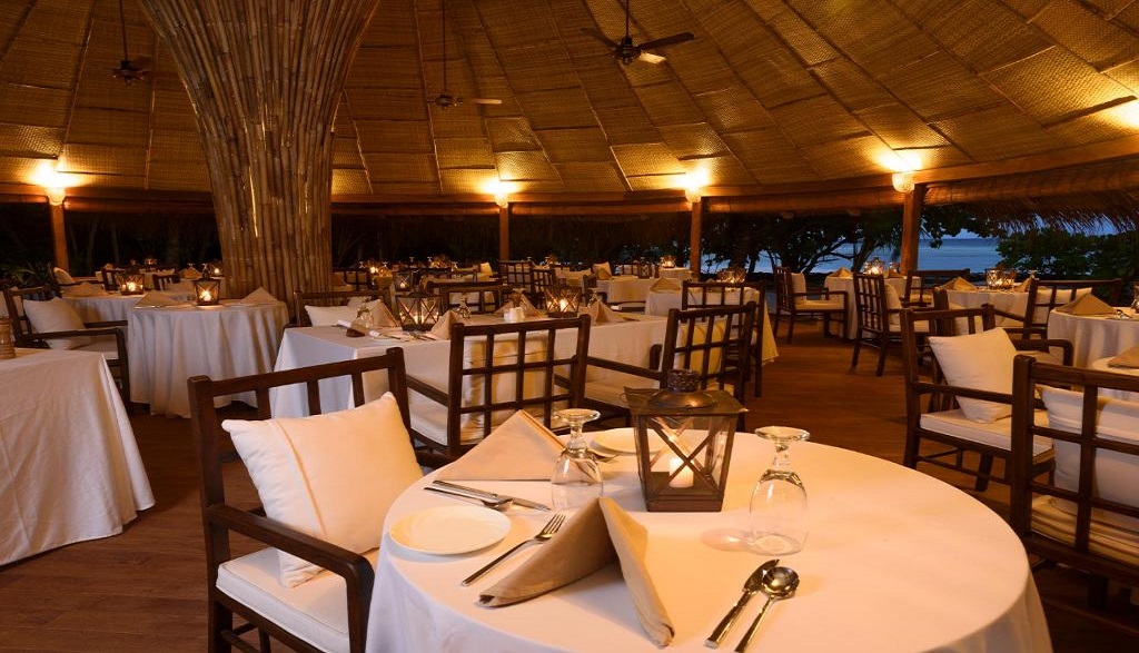 Makunudu Island Resort