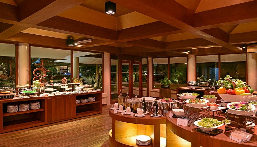 Adaaran Select Hudhuranfushi