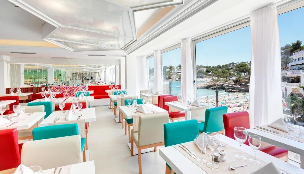 Grupotel Ibiza Beach Resort - Adults Only