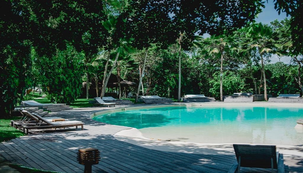 Madeiro Beach Hotel & Resort 