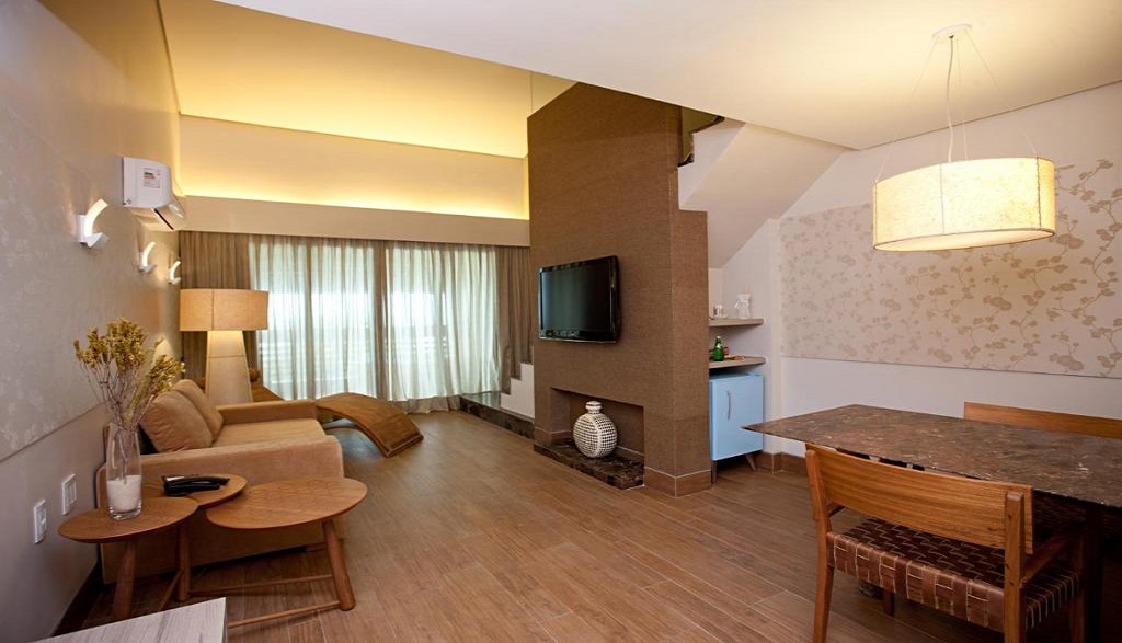 Carmel Charme Resort 