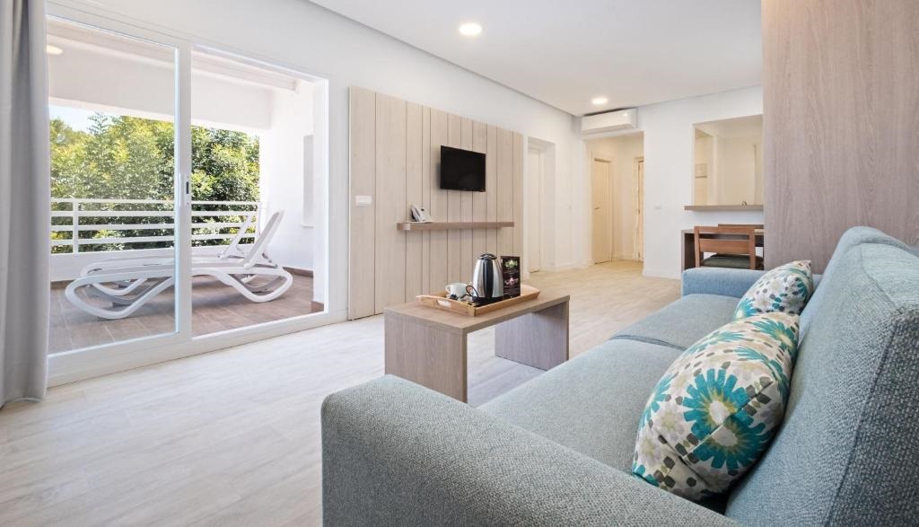 Azuline Hotel Palmanova Garden