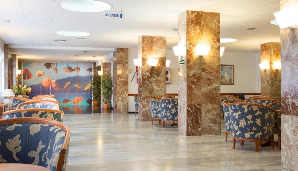 Tal Bah�a de Palma Affiliated by Fergus