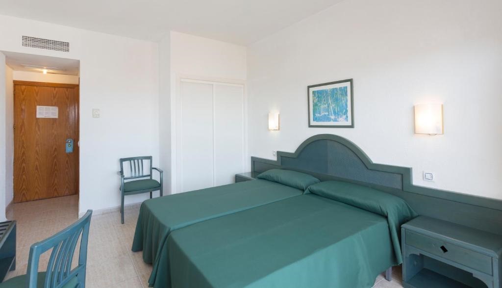 Tal Bah�a de Palma Affiliated by Fergus