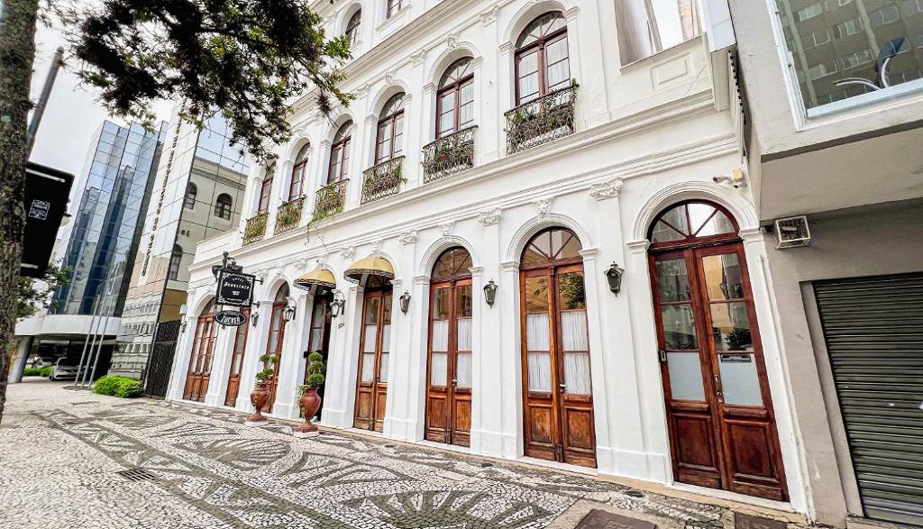 Johnscher By San Juan 