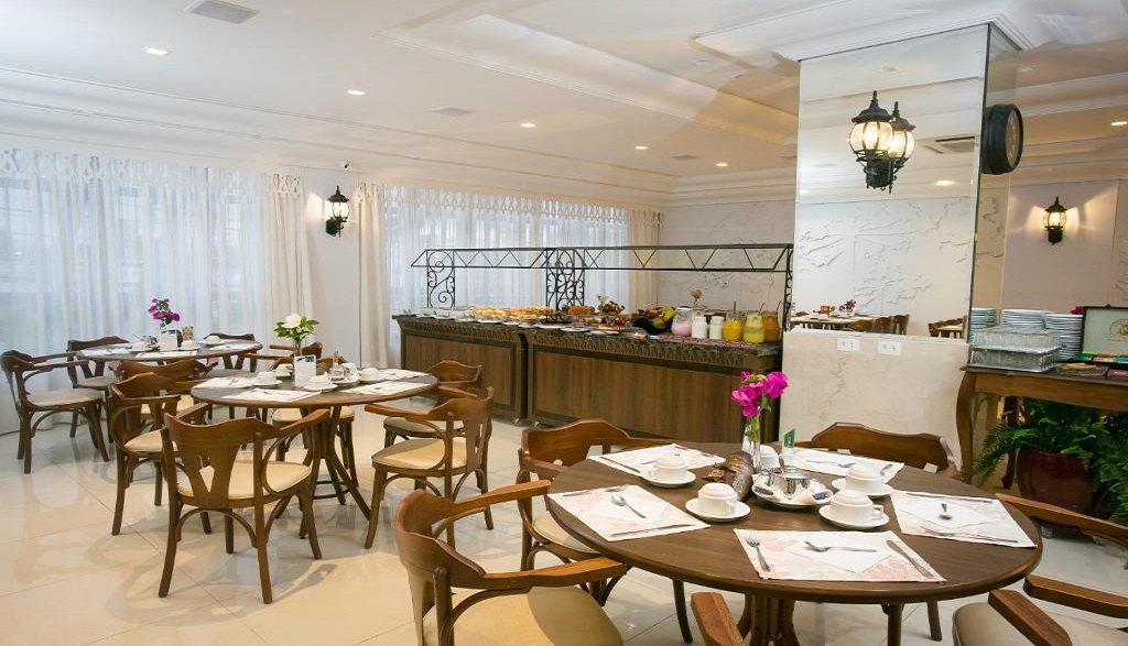 Lizon Curitiba Hotel 