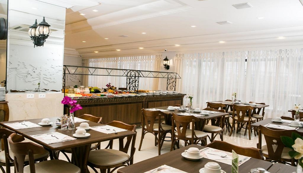 Lizon Curitiba Hotel 