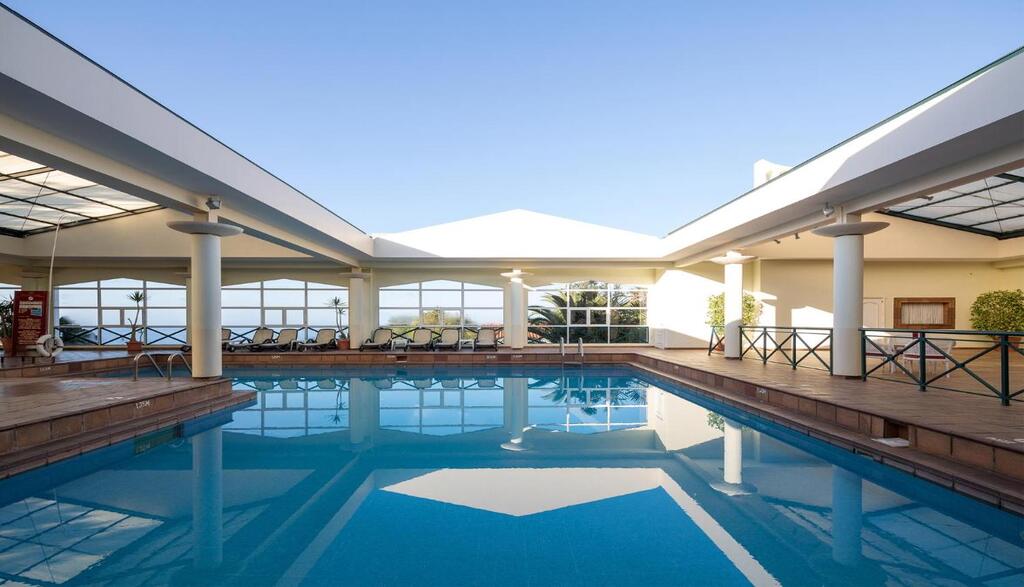 Dom Pedro Garajau Madeira