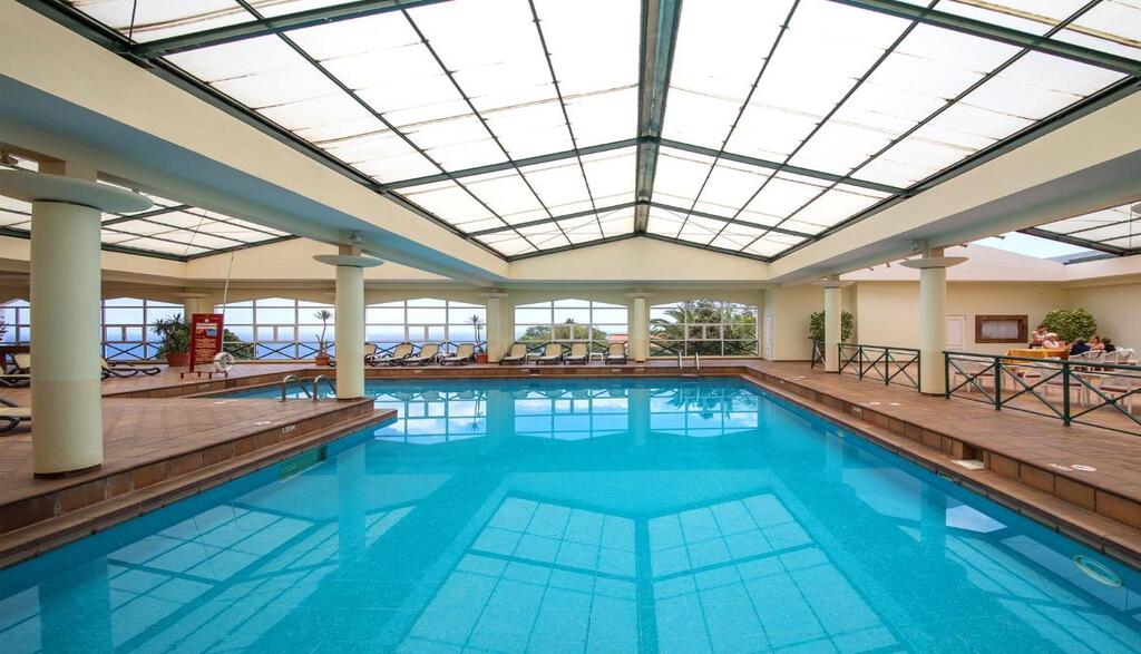 Dom Pedro Garajau Madeira