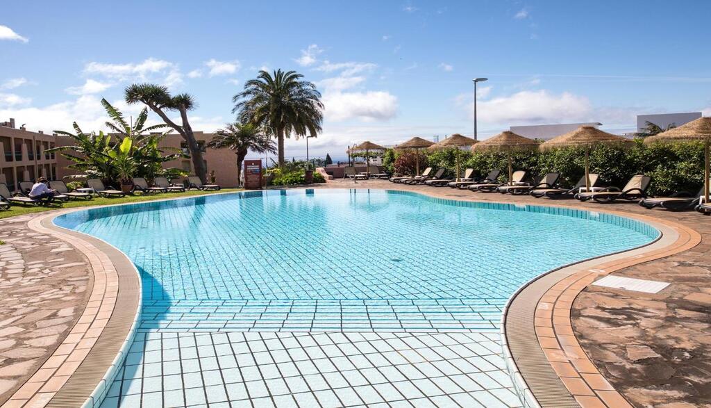 Dom Pedro Garajau Madeira