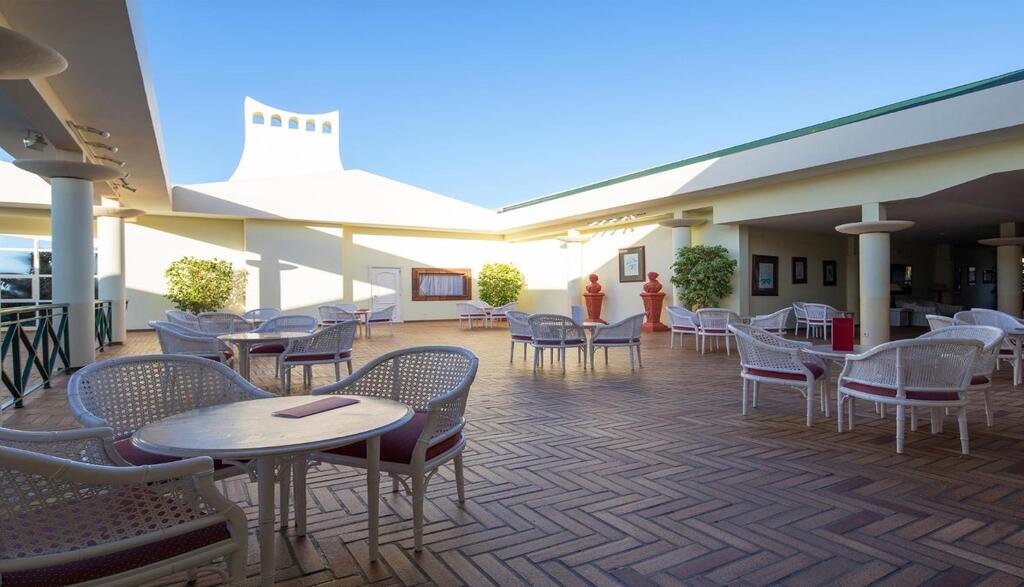 Dom Pedro Garajau Madeira