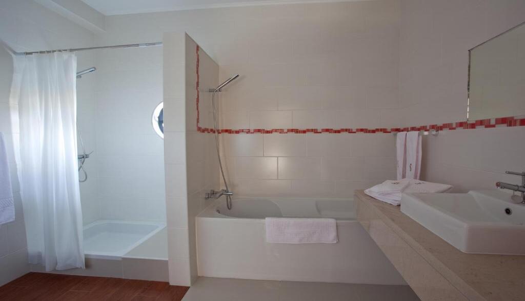 Cantinho das Buganv�lias