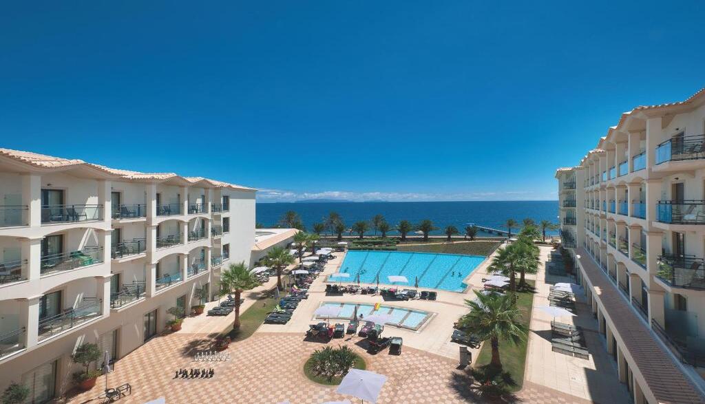 Vila Gal� Santa Cruz