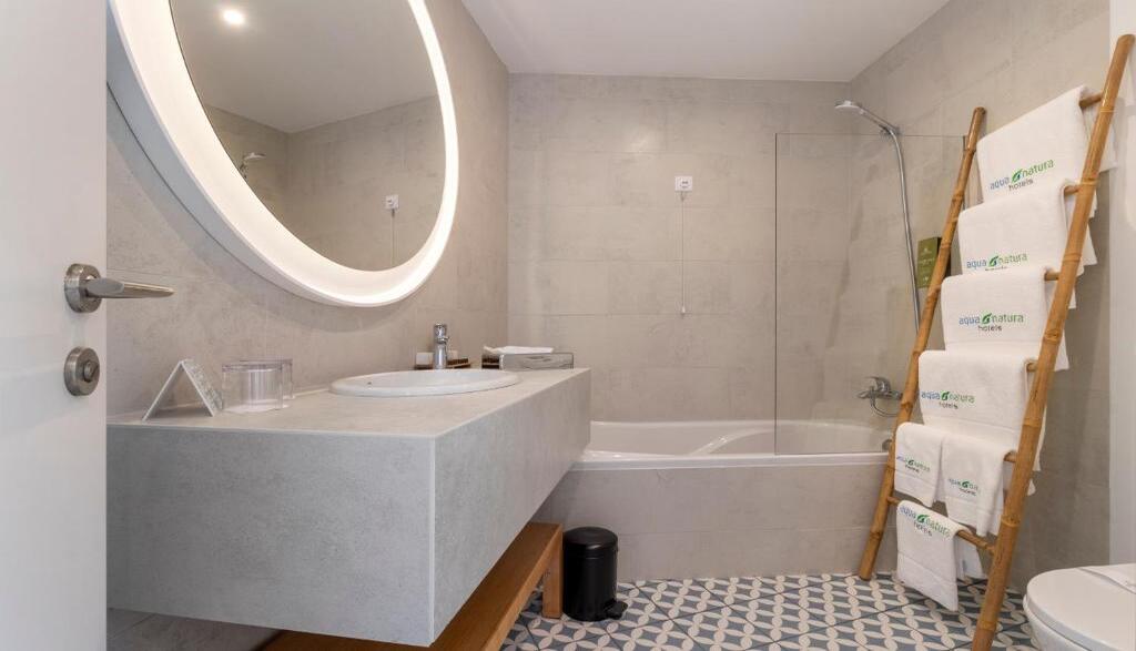 Hotel Aqua Natura Bay