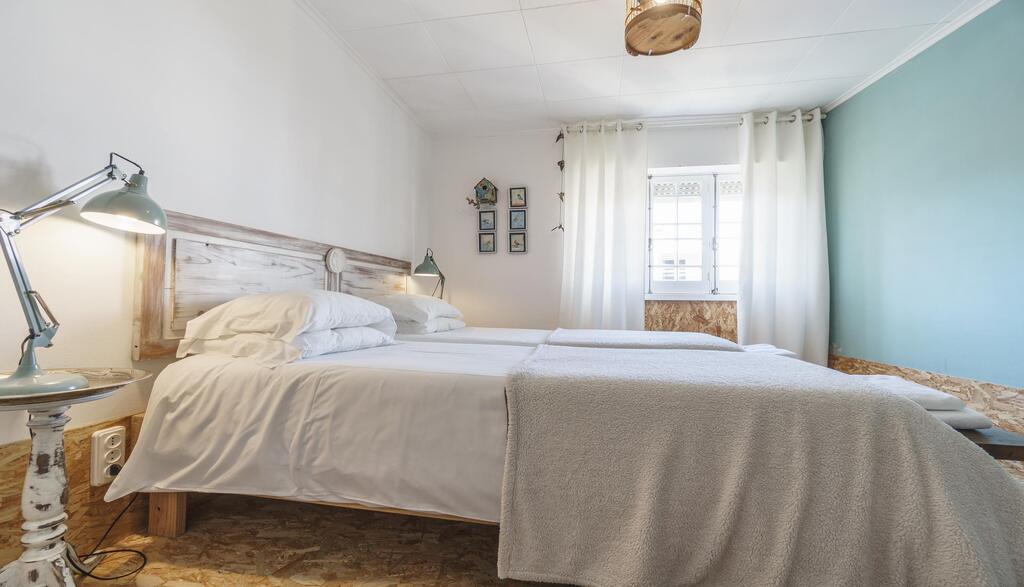 Marina Lounge Hostel