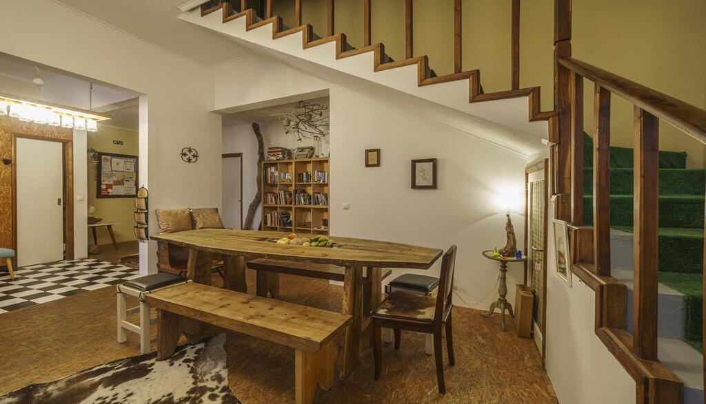 Marina Lounge Hostel