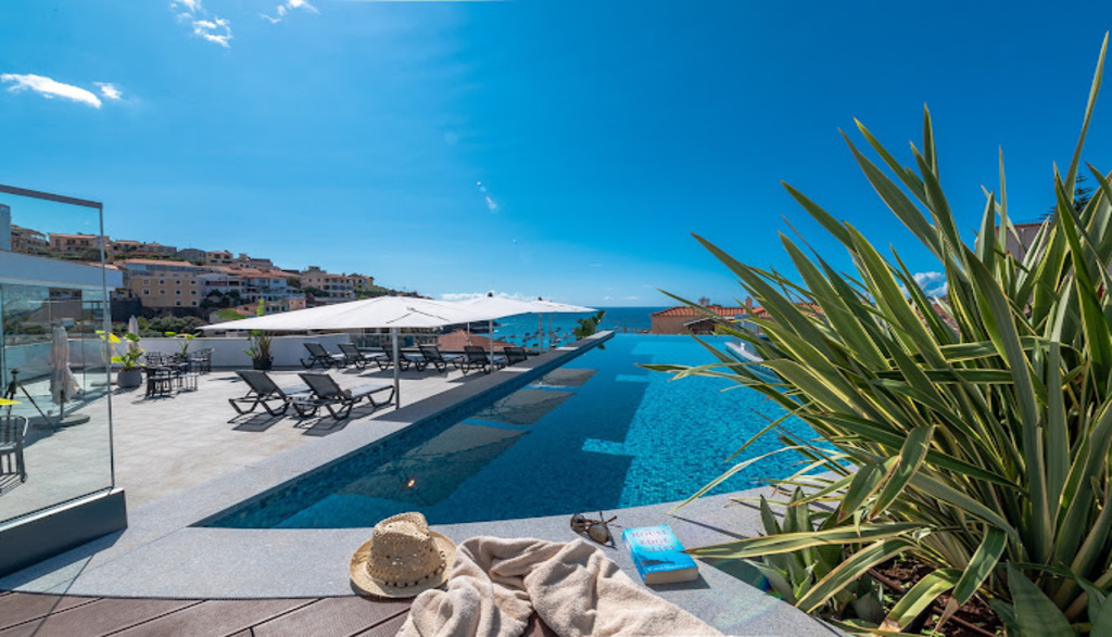 Pestana Fisherman Village