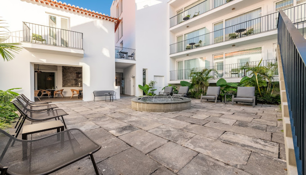 Pestana Fisherman Village