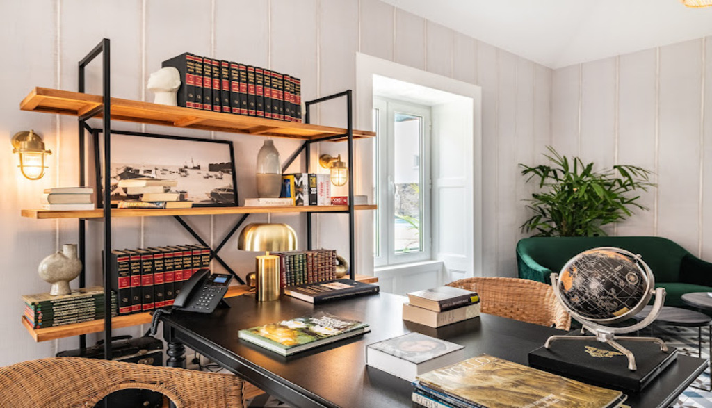 Pestana Fisherman Village