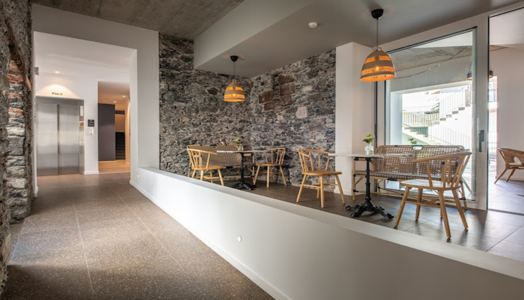 Pestana Fisherman Village