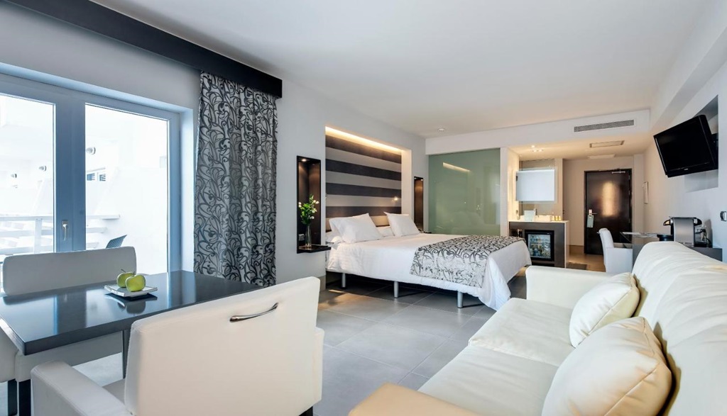 Barcelo Hamilton Menorca (Adults Only)