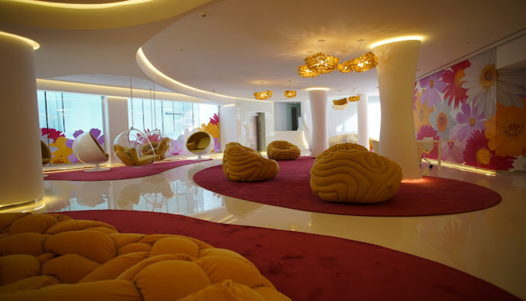 Five Flowers Hotel & Spa