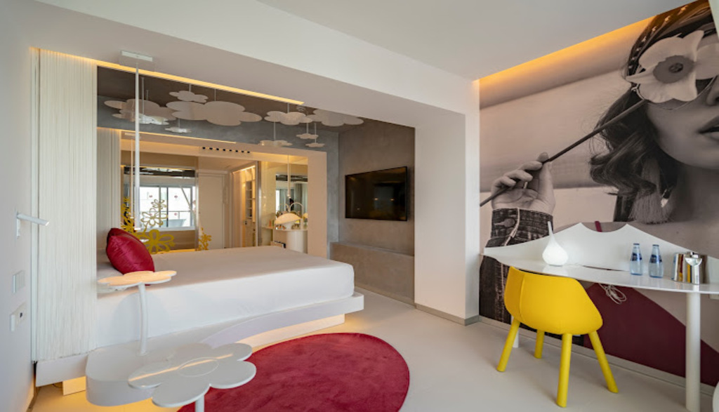 Five Flowers Hotel & Spa