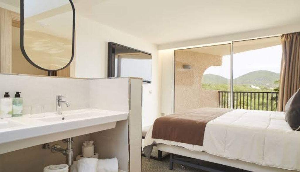 Invisa Hotel Club Cala Blanca